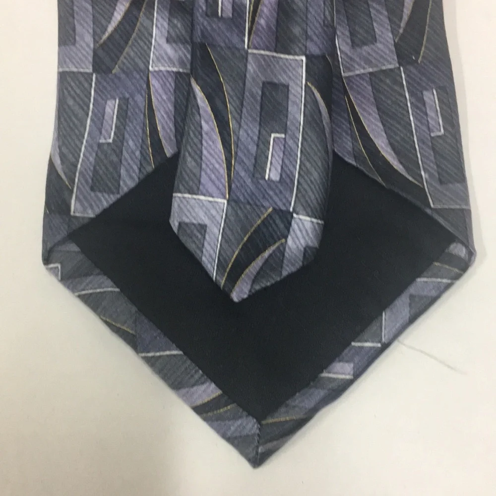 FINAL MARKDOWN Abstract nubio tie